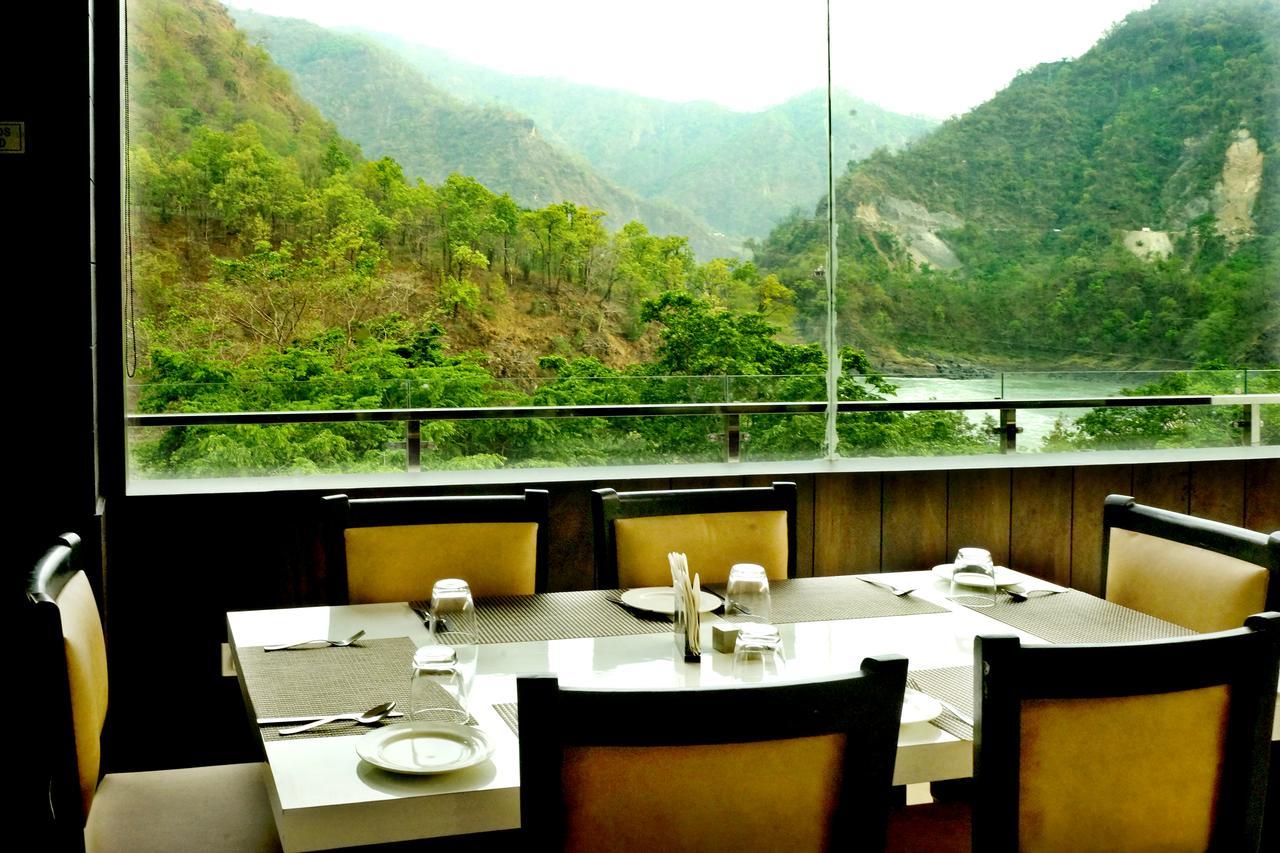 Hotel Trance Ganga Tapovan Exterior photo